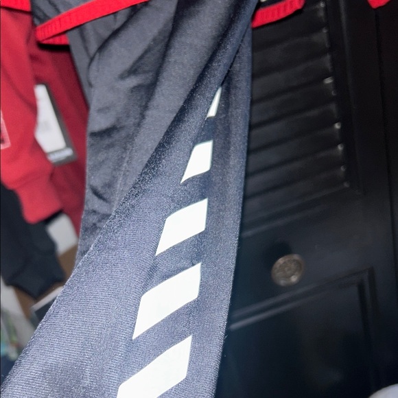 Nike Black and Red Athletic Set - Picture 3 of 5